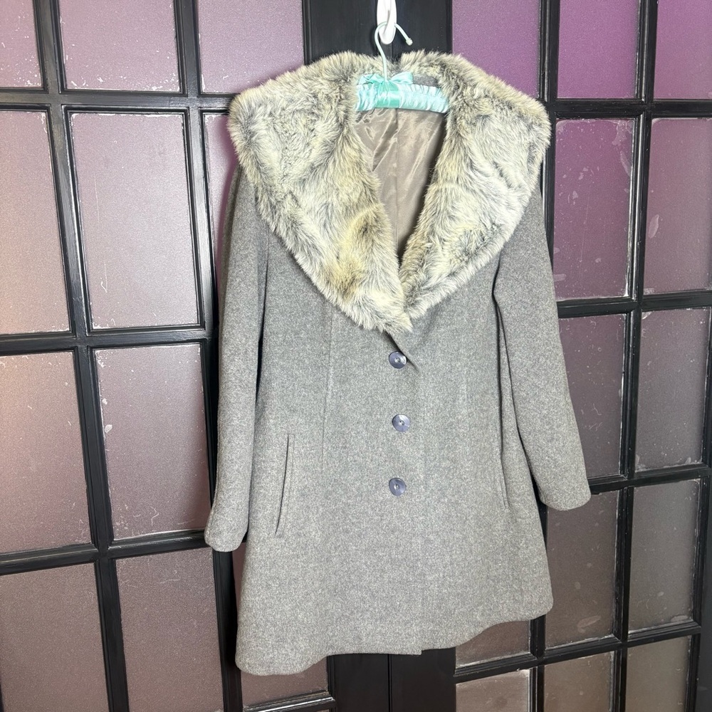 Vintage 1960s Gray Wool Swing Coat Faux Fur Collar | Mid Century